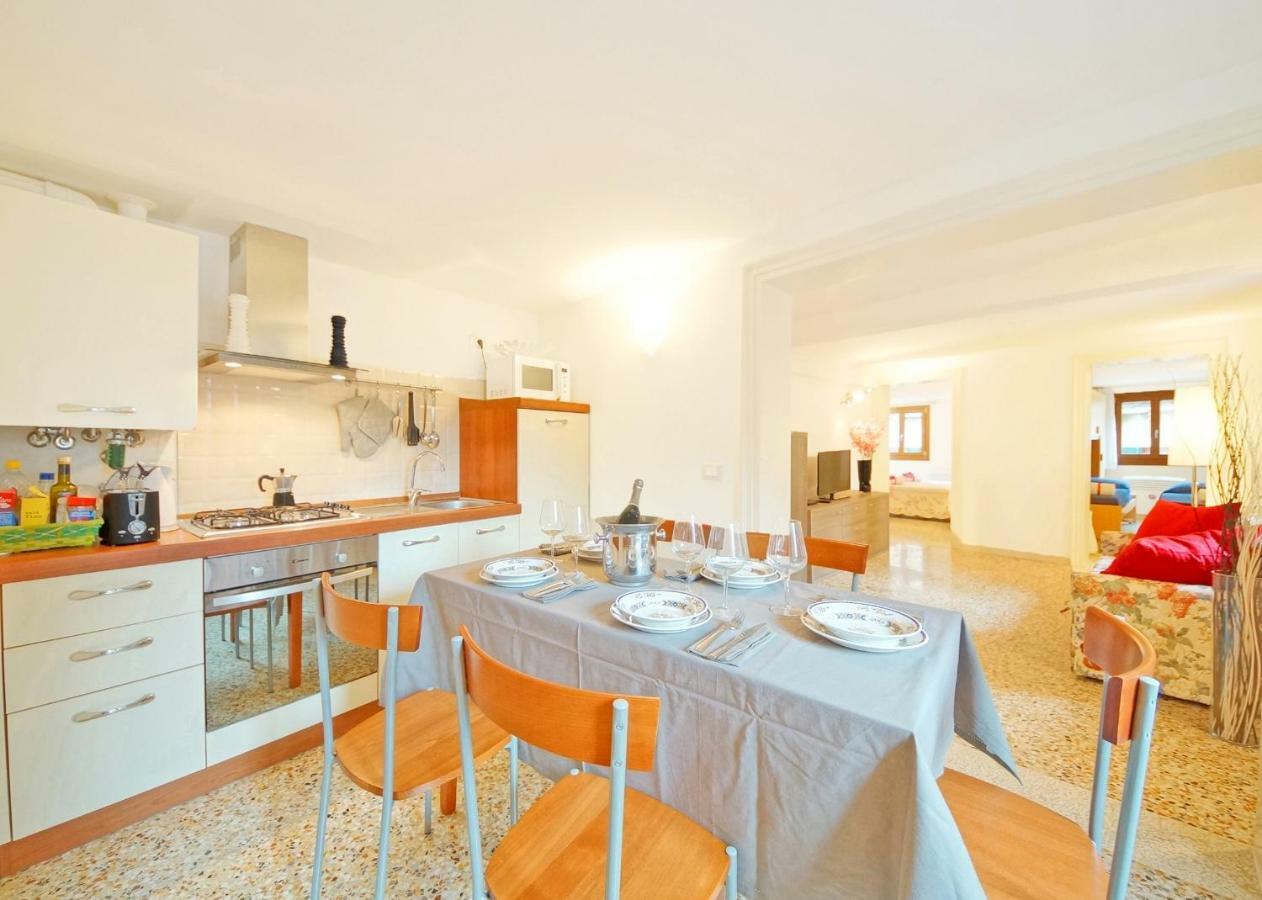 Sant'Aponal Apartment Rialto Βενετία Εξωτερικό φωτογραφία