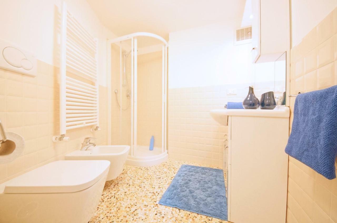 Sant'Aponal Apartment Rialto Βενετία Εξωτερικό φωτογραφία