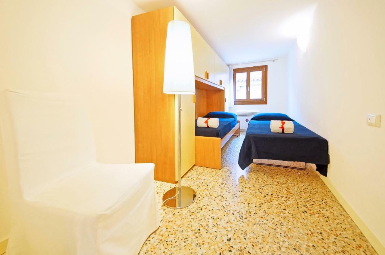Sant'Aponal Apartment Rialto Βενετία Εξωτερικό φωτογραφία